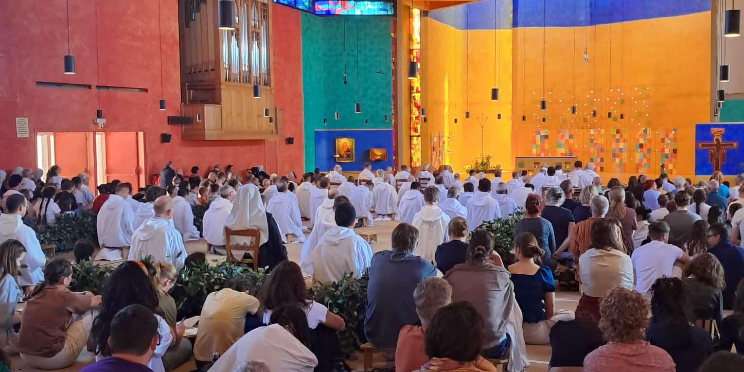 Taizé Kirche (c) Katharina Wilwers Taizé Kirche